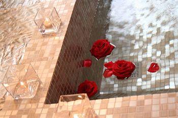 The Place Manzoni Apartment *