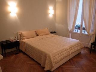 The Place Manzoni *